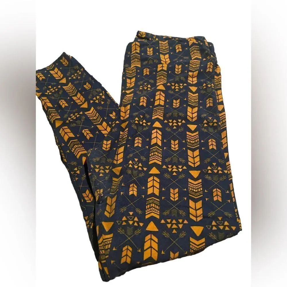 Lularoe tall and curvy leggings excellent condition see pics